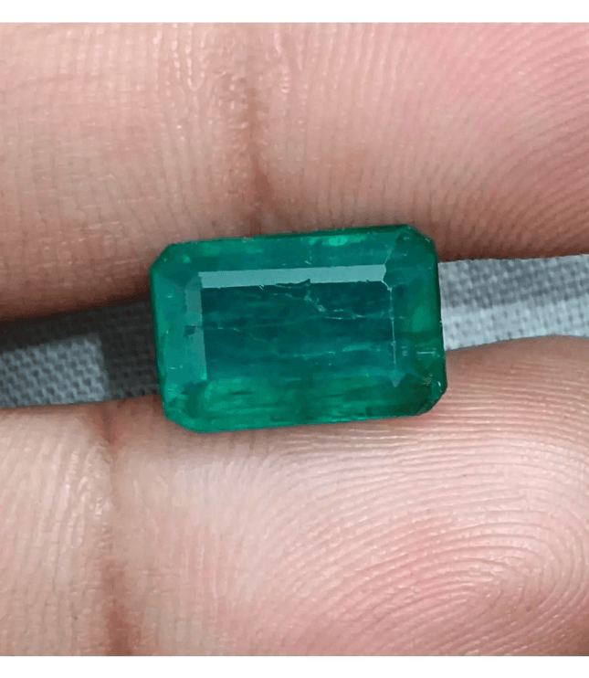 4.58ct Zambian Emerald, 100% Natural Earth Mined Gemstone - SMSGEMS 