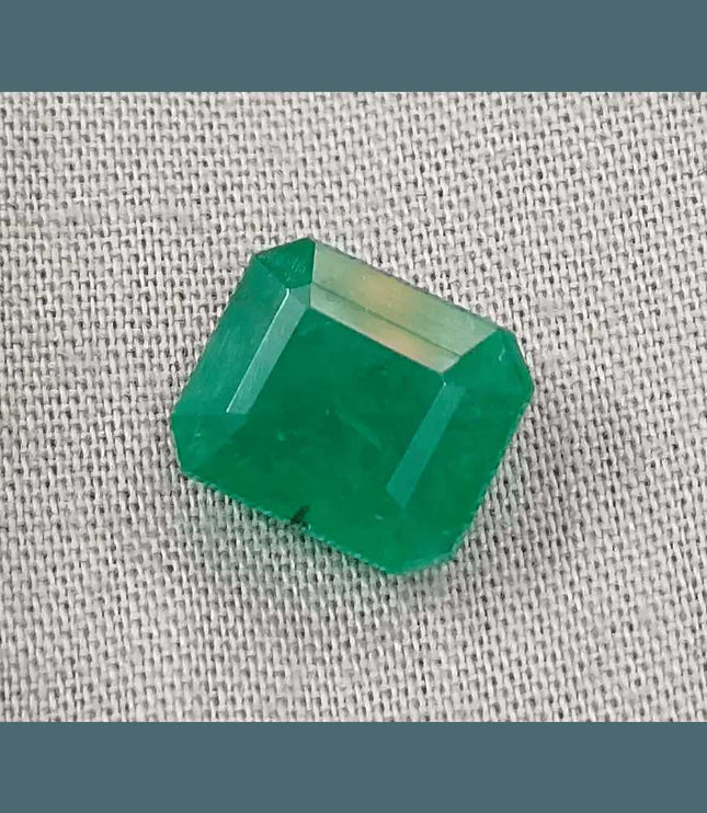 4.64ct Velvet Green Emerald Certified by GSI - SMSGEMS 