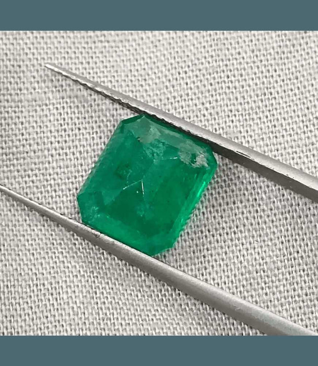 4.64ct Velvet Green Emerald Certified by GSI - SMSGEMS 