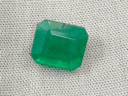 4.64ct Velvet Green Emerald Certified by GSI - SMSGEMS 
