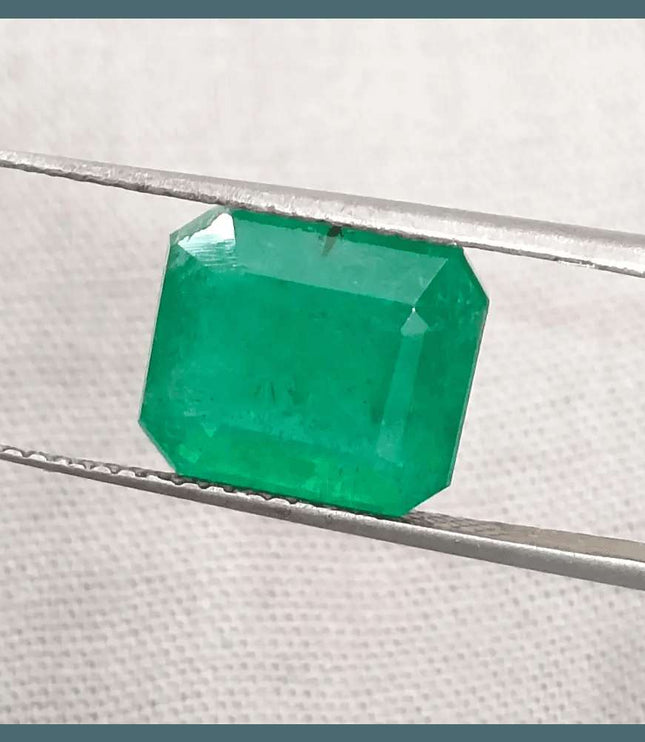 4.64ct Velvet Green Emerald Certified by GSI - SMSGEMS 