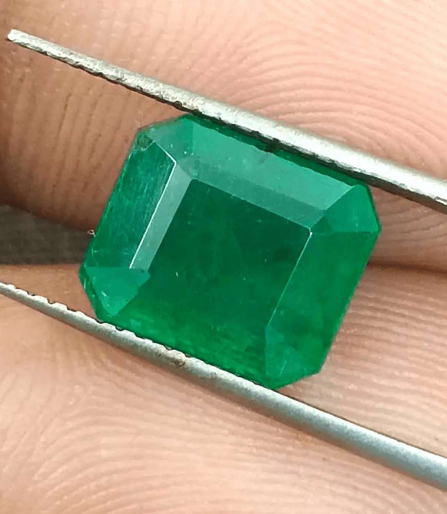 4.64ct Velvet Green Emerald Certified by GSI - SMSGEMS 