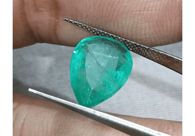 4.76 Medium Green Zambian Emerald, Natural Earth Mined Gemstone - SMSGEMS 