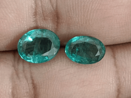 4.76ct Deep bluish Green Emeralds, 100% Natural Gems - SMSGEMS 