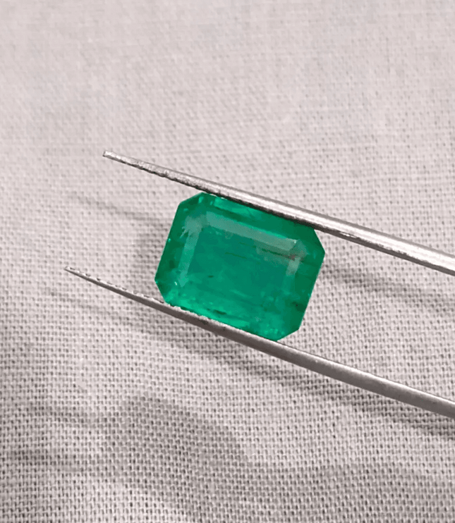 4.81ct Certified Zambian Emerald, 100% Natural Gem - SMSGEMS 