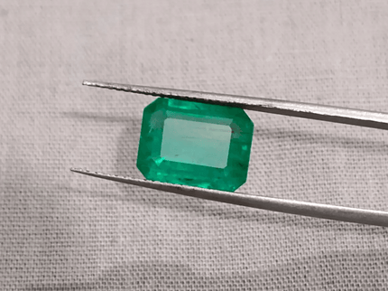 4.81ct Certified Zambian Emerald, 100% Natural Gem - SMSGEMS 