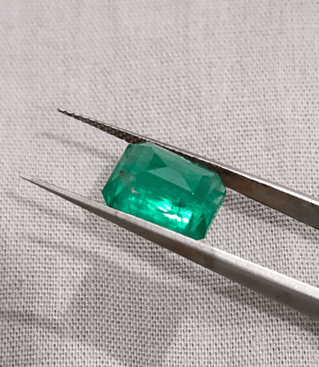 4.81ct Certified Zambian Emerald, 100% Natural Gem - SMSGEMS 