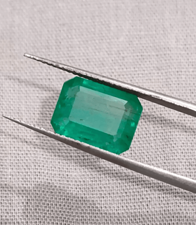 4.81ct Certified Zambian Emerald, 100% Natural Gem - SMSGEMS 