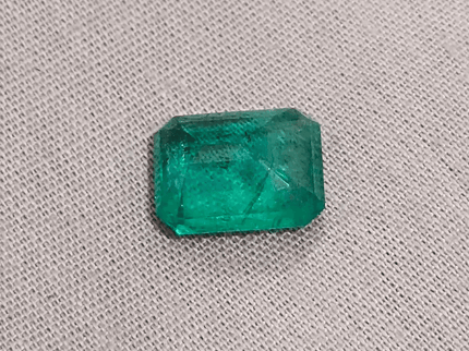 4.85ct GSI Certified Quality Emerald, 100% Natural Gemstone - SMSGEMS 