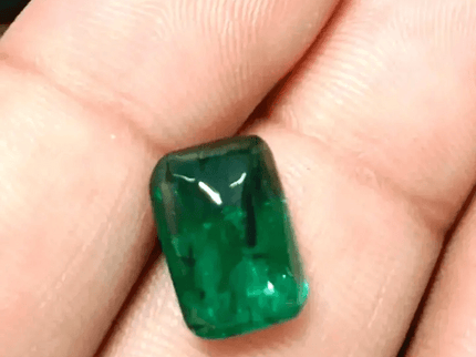 5.23ct Sugarloaf Cut Emerald, 100% Natural Gem - SMSGEMS 