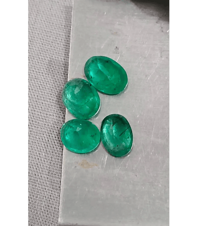 5.55ct Quality Emerald Parcel, 100% Natural Gemstones - SMSGEMS 