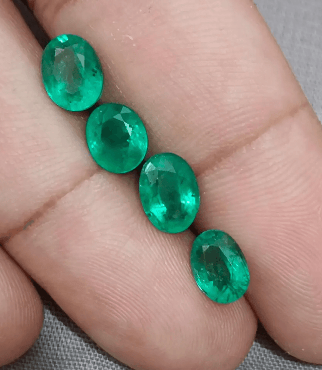 5.55ct Quality Emerald Parcel, 100% Natural Gemstones - SMSGEMS 