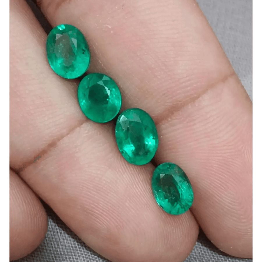 5.55ct Quality Emerald Parcel, 100% Natural Gemstones - SMSGEMS 