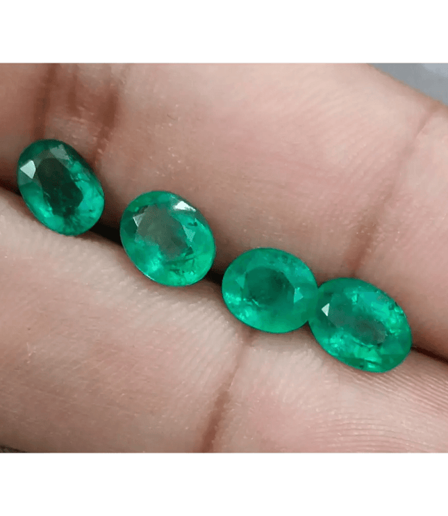 5.55ct Quality Emerald Parcel, 100% Natural Gemstones - SMSGEMS 