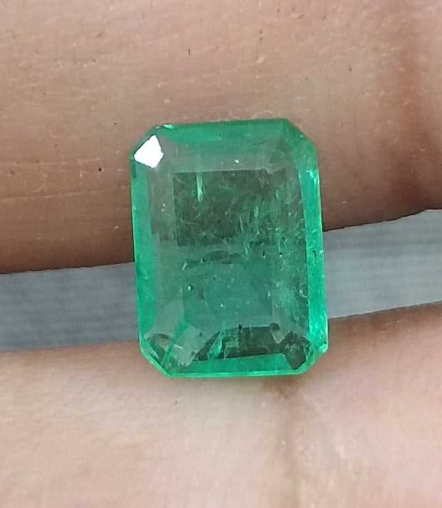 GSI Certified 1.26ct Zambian Emerald, Natural earth mined Gemstone