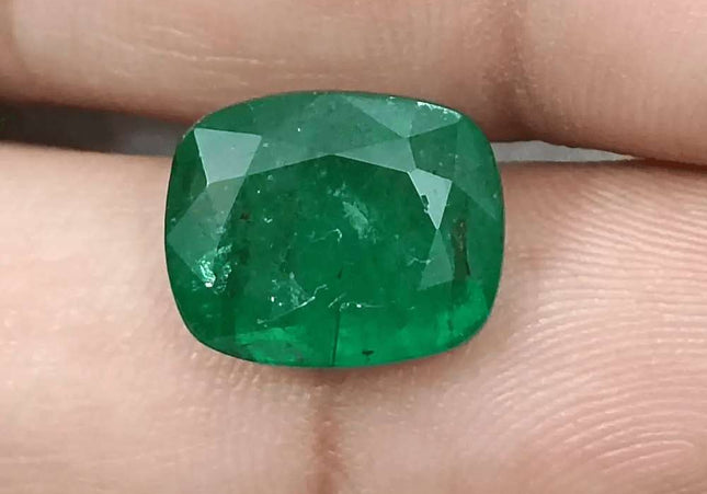 6.42ct Deep Green Emerald, Natural Earth Mined Gemstone - SMSGEMS 