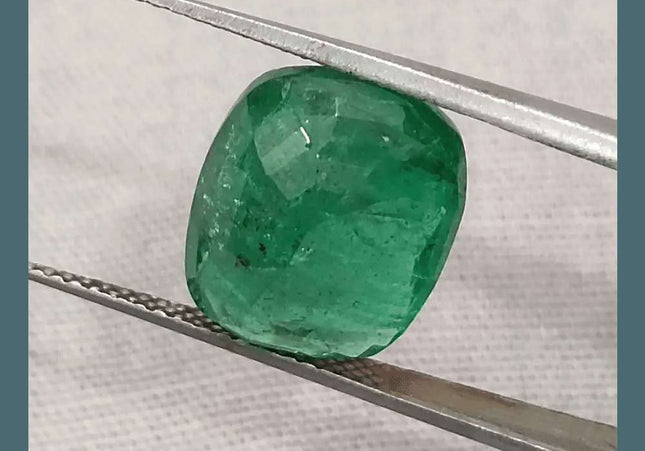 6.42ct Deep Green Emerald, Natural Earth Mined Gemstone - SMSGEMS 