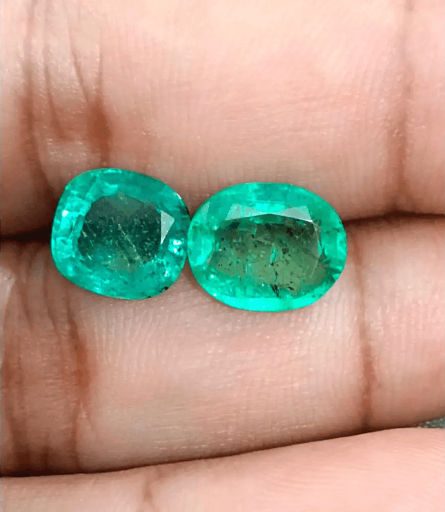 6.71ct/ 2 pcs Zambian Emeralds , Natural Earth Mined Gemstones. - SMSGEMS 