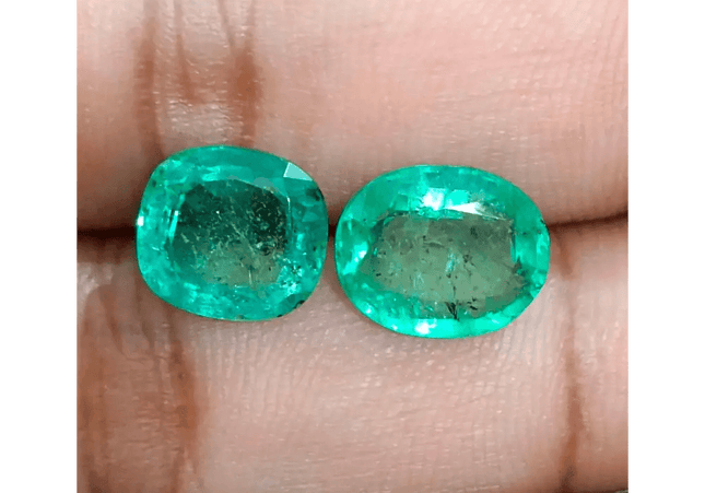 6.71ct/ 2 pcs Zambian Emeralds , Natural Earth Mined Gemstones. - SMSGEMS 