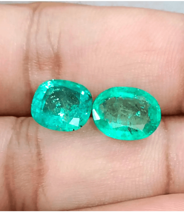 6.71ct/ 2 pcs Zambian Emeralds , Natural Earth Mined Gemstones. - SMSGEMS 