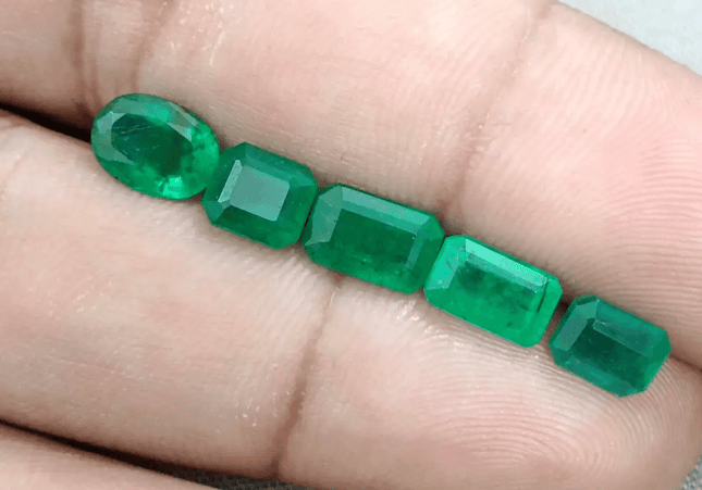 6.87ct Emerarld Parcel, Natural Emeralds - SMSGEMS 