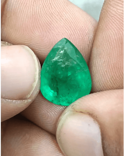 8.60ct Velvet Green Zambian Emerald, Natural Gemstone - SMSGEMS 