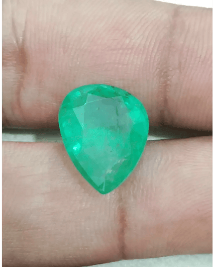 8.60ct Velvet Green Zambian Emerald, Natural Gemstone - SMSGEMS 