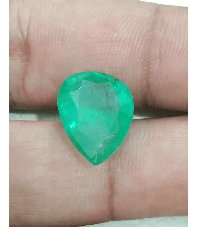 8.60ct Velvet Green Zambian Emerald, Natural Gemstone - SMSGEMS 