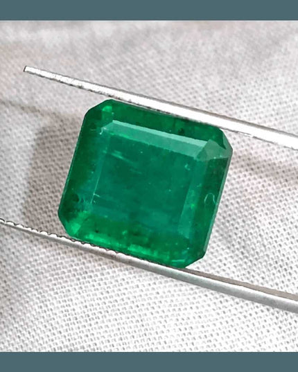 8.89ct Deep Vivid Green Zambian Emerald, Natural Emerald. - SMSGEMS 