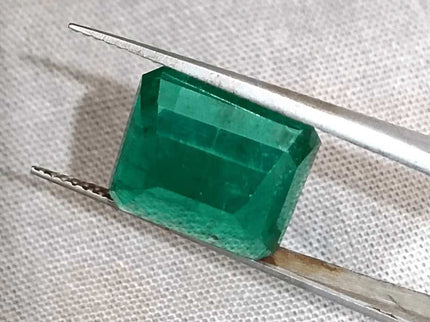8.89ct Deep Vivid Green Zambian Emerald, Natural Emerald. - SMSGEMS 