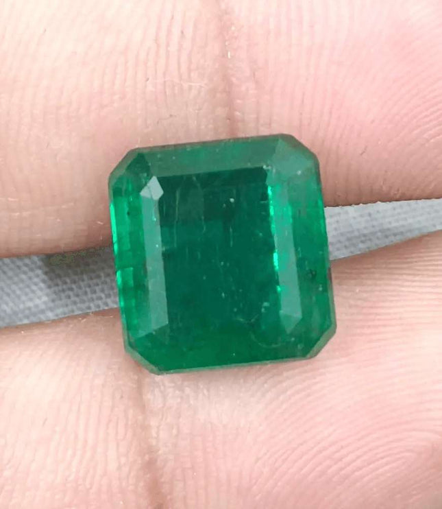 8.89ct Deep Vivid Green Zambian Emerald, Natural Emerald. - SMSGEMS 