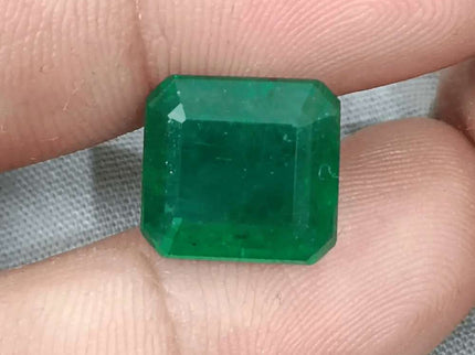 8.89ct Deep Vivid Green Zambian Emerald, Natural Emerald. - SMSGEMS 