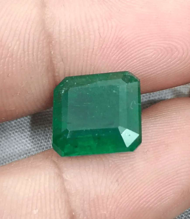 8.89ct Deep Vivid Green Zambian Emerald, Natural Emerald. - SMSGEMS 