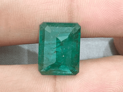 9.63ct Deep Green Zambian Emerald Natural Gemstone - SMSGEMS 