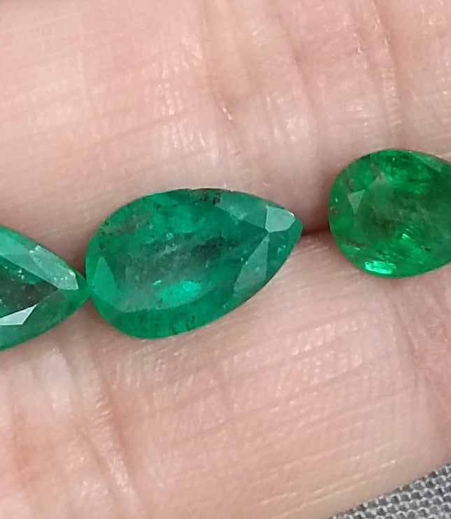 4.54ct Pear cut Natural Swat Emerald parcel.