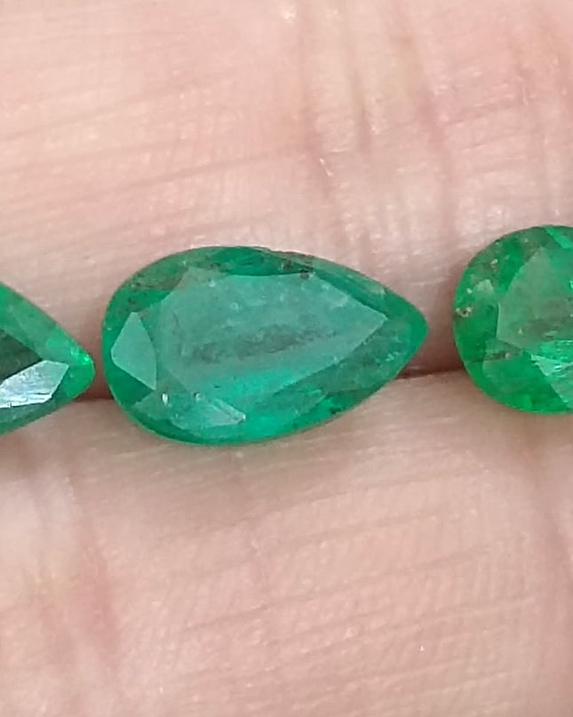 4.54ct/3pcs Pear cut Swat Emerald parcel, Natural Gemstones
