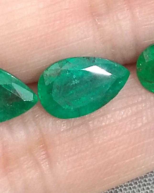 4.54ct/3pcs Pear cut Swat Emerald parcel, Natural Gemstones
