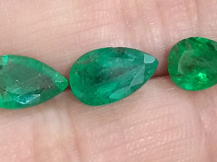 4.54ct Pear cut Natural Swat Emerald parcel.