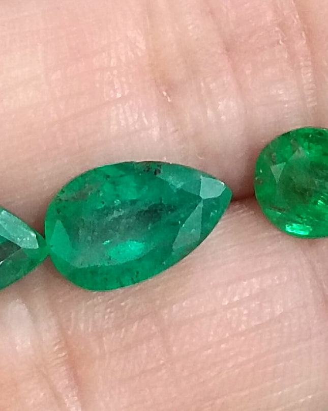 4.54ct/3pcs Pear cut Swat Emerald parcel, Natural Gemstones