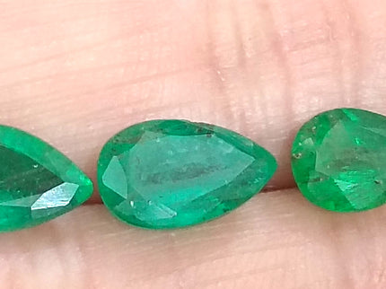 4.54ct Pear cut Natural Swat Emerald parcel.