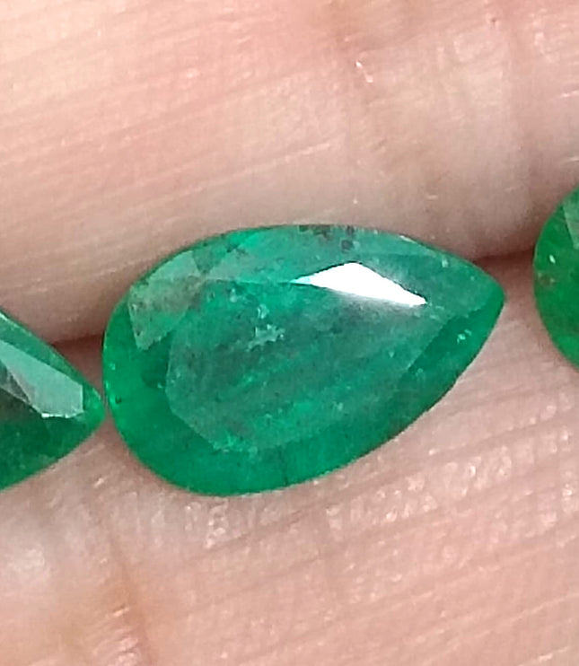 4.54ct Pear cut Natural Swat Emerald parcel.