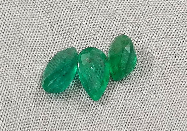 4.54ct/3pcs Pear cut Swat Emerald parcel, Natural Gemstones