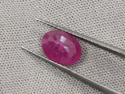 Certified 1.38ct Untreated Natural Mozambique Ruby Stone.