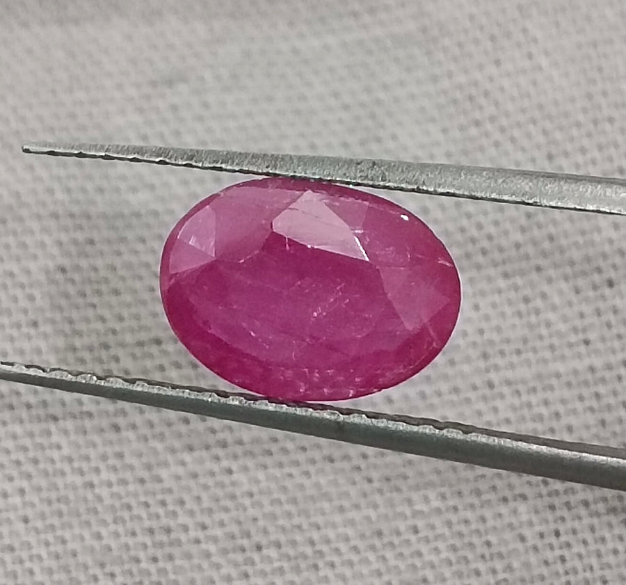 Certified 1.63ct Untreated Natural Mozambique Ruby Stone.