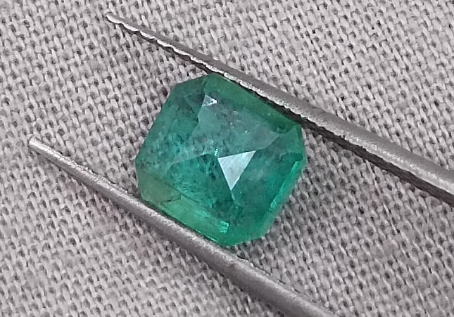 GSI Certified 1.06ct Medium Light Green Zambian Emerald, Natural Gemstone