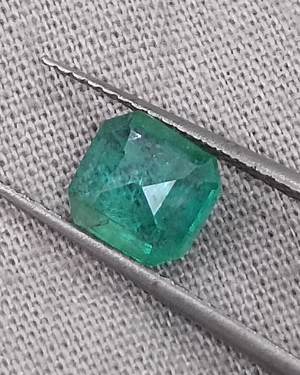 GSI Certified 1.06ct Medium Light Green Zambian Emerald, Natural Gemstone