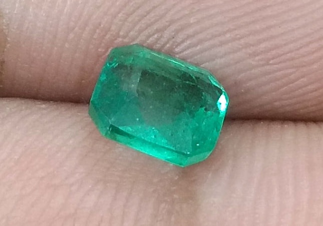GSI Certified 1.06ct Medium Light Green Zambian Emerald, Natural Gemstone
