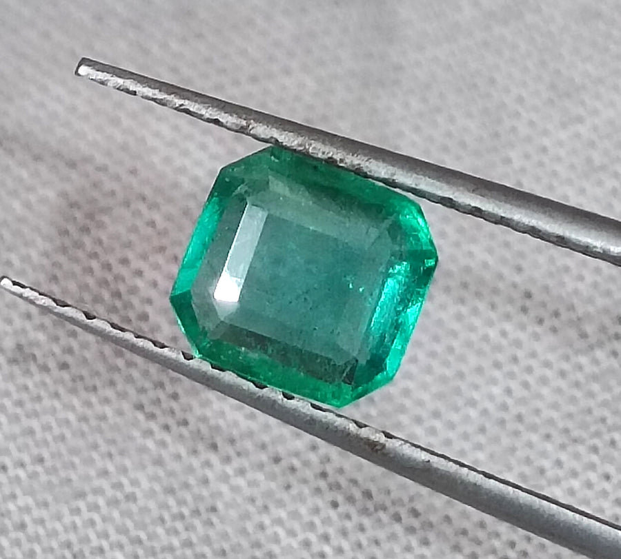 1.06ct Natural Emerald GSI Certified Zambian Medium Green Octagon Cut Gemstone