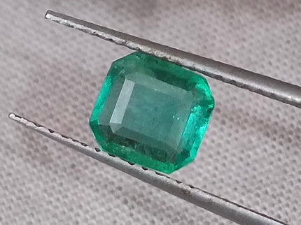 1.06ct Natural Emerald GSI Certified Zambian Medium Green Octagon Cut Gemstone