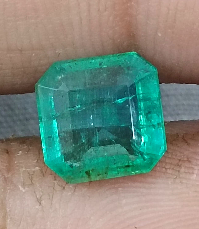 Zambian Emerald 2.59ct Certified Natural Medium Green Gemstone